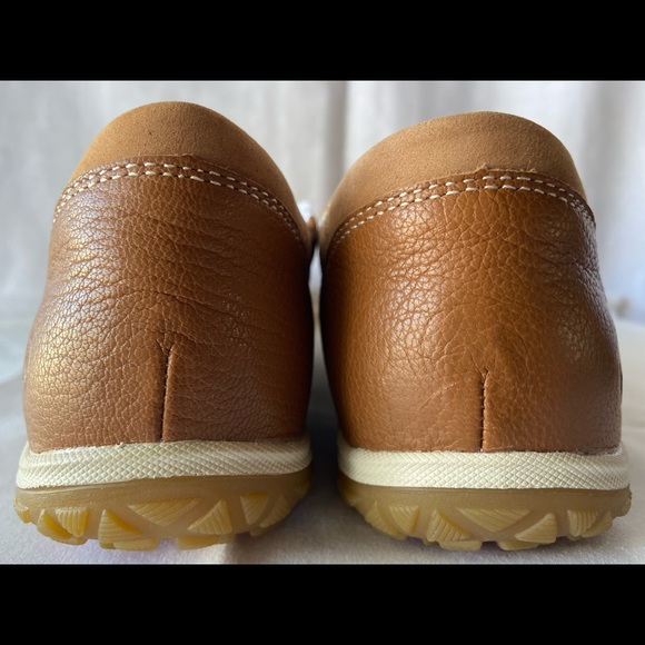 Sneaker - Picture 3 of 4